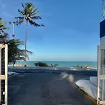 Condominio Beira-Mar, Passeio Ou Home Office Ate 8 Hospedes, Economia, E Aqui